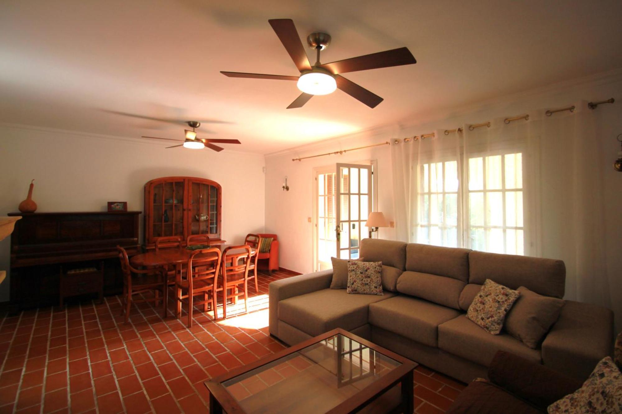 Casaturis En Urb. La Font Sant Joan D´alacant Ch102 * San Juan (Alicante)